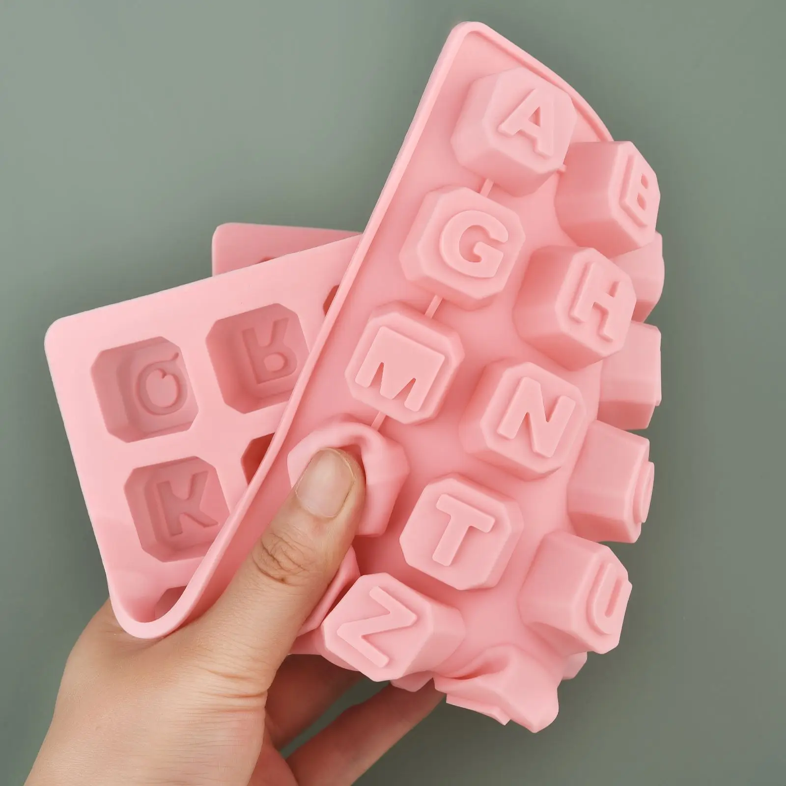48 Letter Enghish Alphabet let - Soap Making Gloves recension och pris